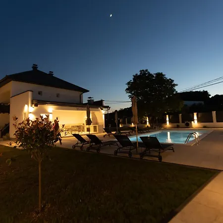 Hanna Villa *